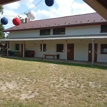 Makowscy Gospodarstwo agroturystyczne Trzcianka (Czarnkow–Trzcianka)